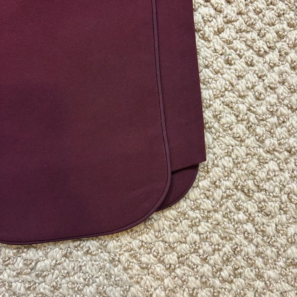Ladies Club Monaco Brand Burgundy‎ Rounded Hem Trouser Pants Size 2 Cropped